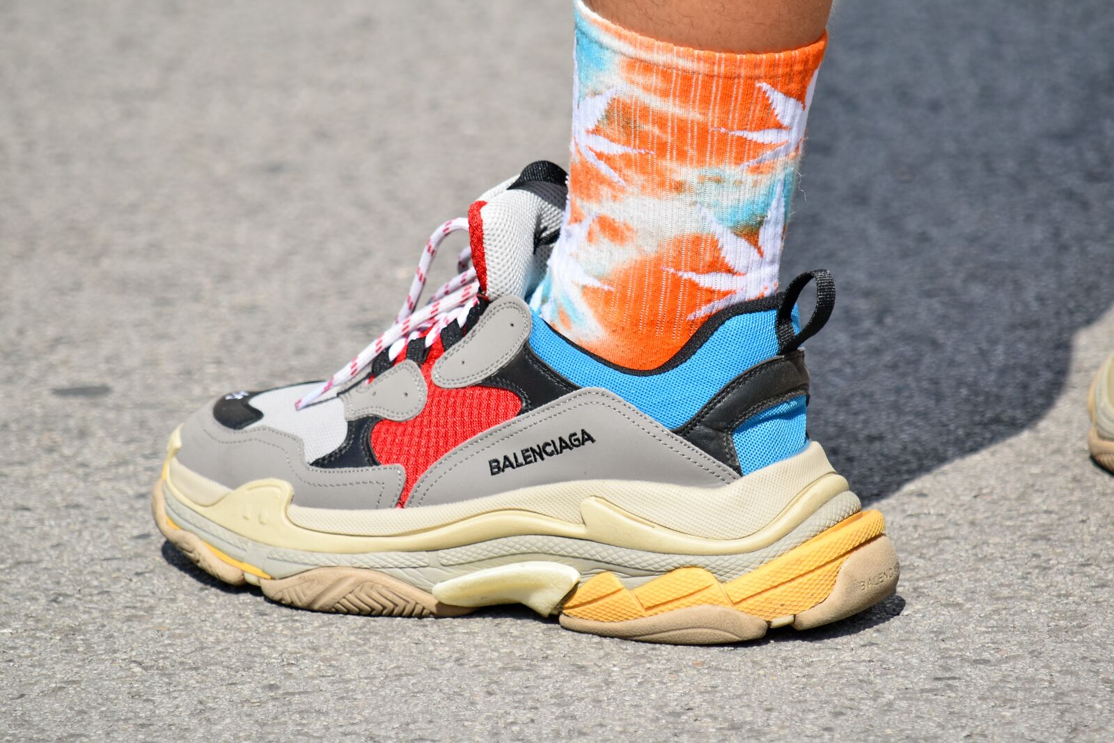 Nikon D5500 sample photo. Colorful, fashion, leisure, sneakers photography