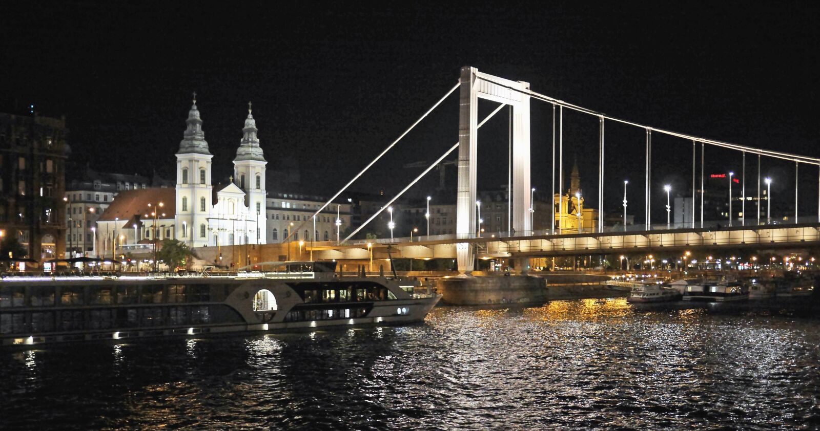 Panasonic Lumix DMC-GH3 sample photo. City, night, reflection, bridge photography