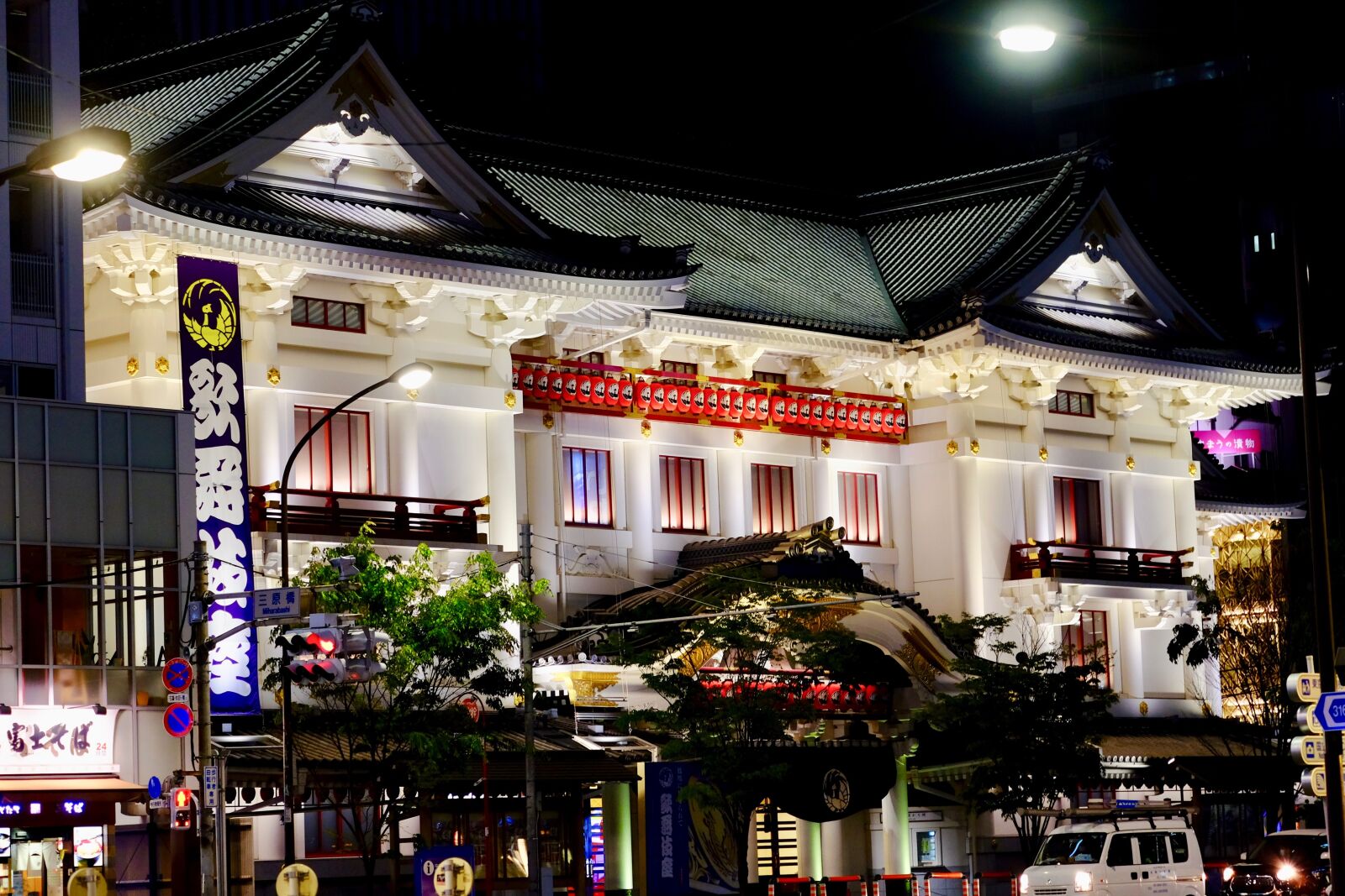 Fujifilm XF 55-200mm F3.5-4.8 R LM OIS sample photo. Kabuki, theater, japan photography
