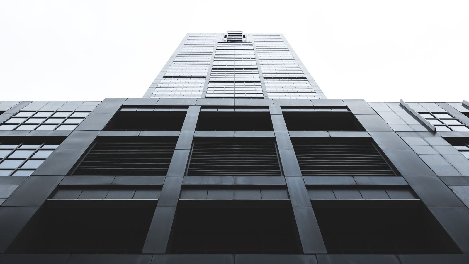 Canon EOS 700D (EOS Rebel T5i / EOS Kiss X7i) sample photo. Architecture, building, high-rise photography