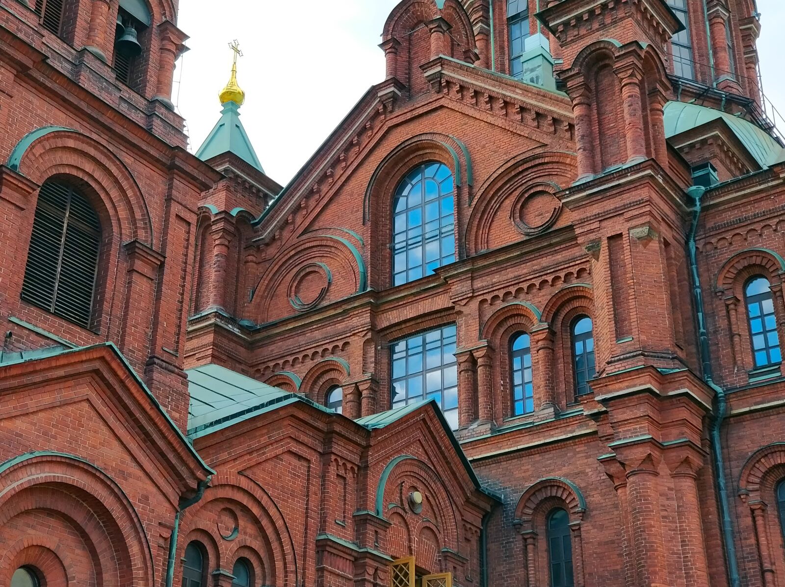 OnePlus 5 sample photo. Church, bricks, architecture photography
