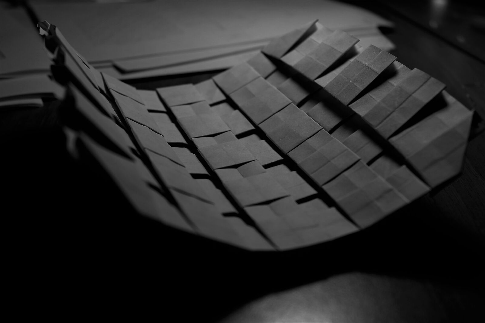 Canon EOS 1300D (EOS Rebel T6 / EOS Kiss X80) sample photo. Origami, folds, white black photography