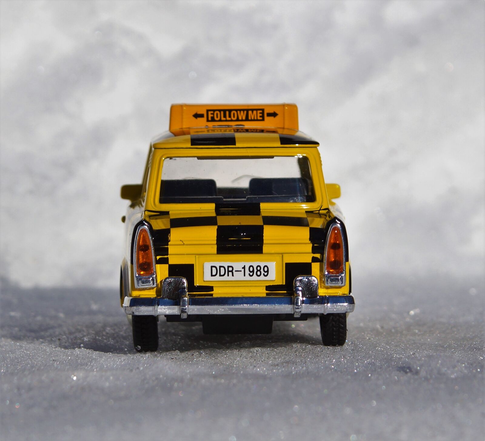 Sony DT 18-70mm F3.5-5.6 sample photo. Model car, satellite, auto photography