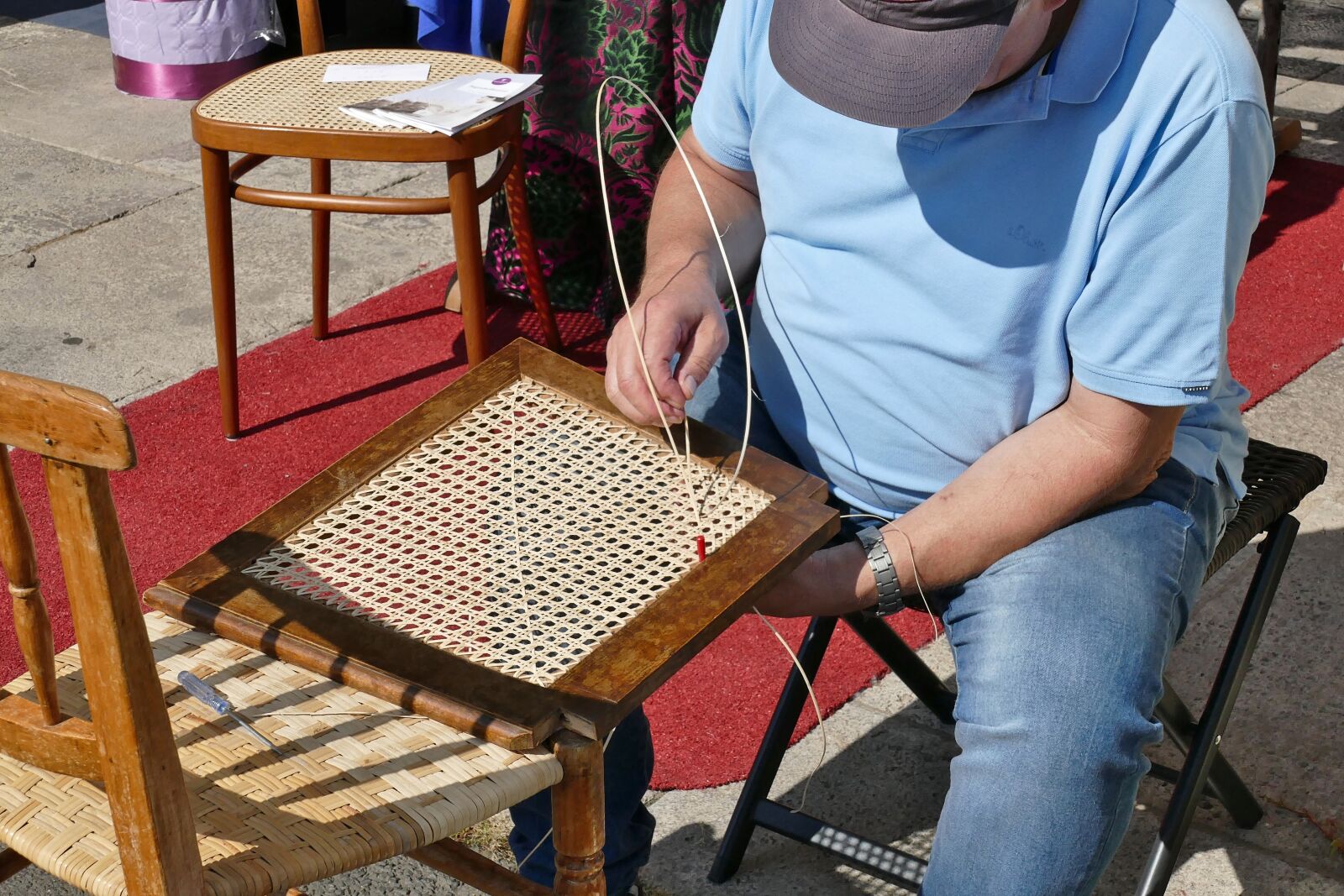 Panasonic Lumix DMC-FZ1000 sample photo. Chair weaving, craft, chairs photography