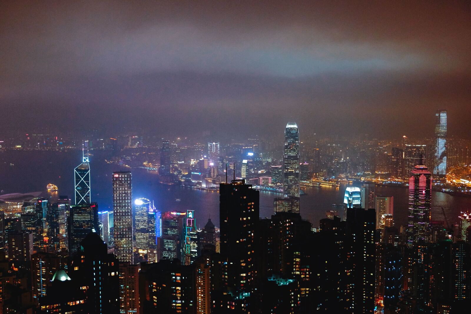 Fujifilm X-T10 sample photo. City, lights, sky, night photography