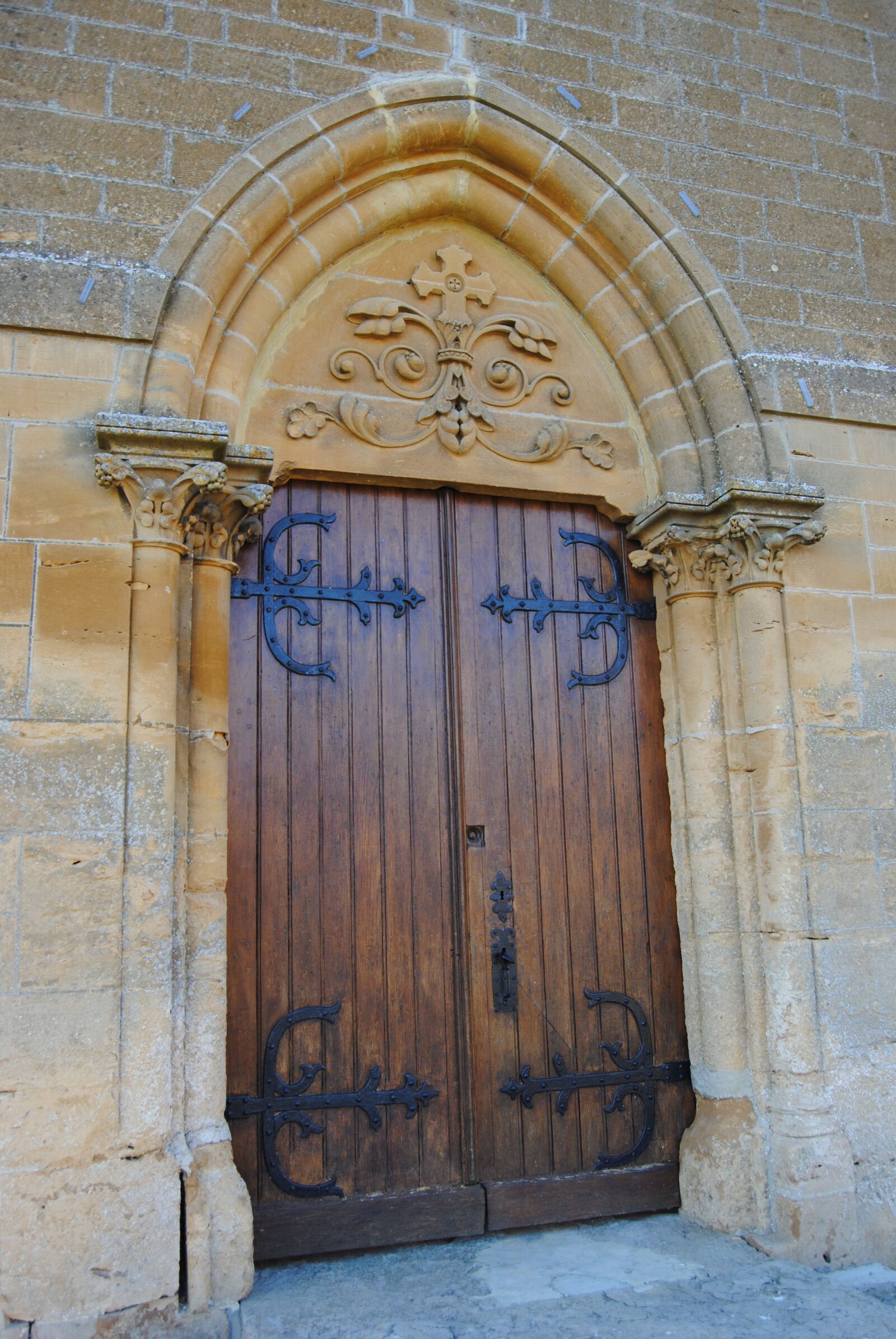 Nikon D3000 sample photo. Door, church, old photography