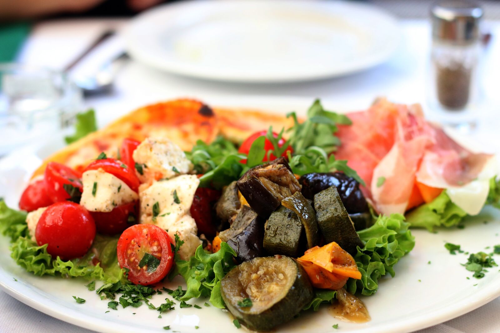 Canon EOS 70D + Canon EF 50mm F1.8 STM sample photo. Antipasti, starter, italian photography