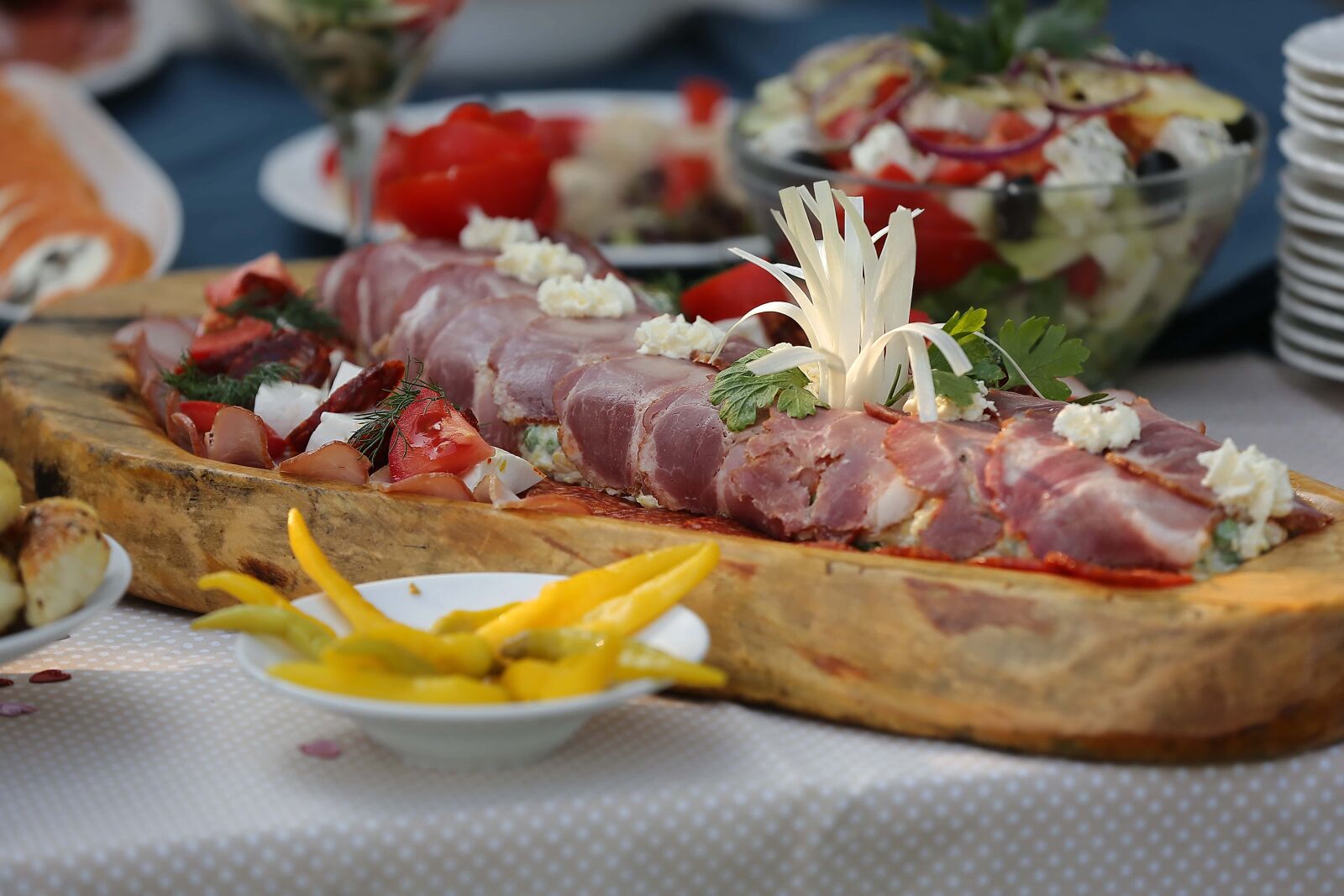 Canon EOS 5D Mark III sample photo. Ham, fast food, buffet photography