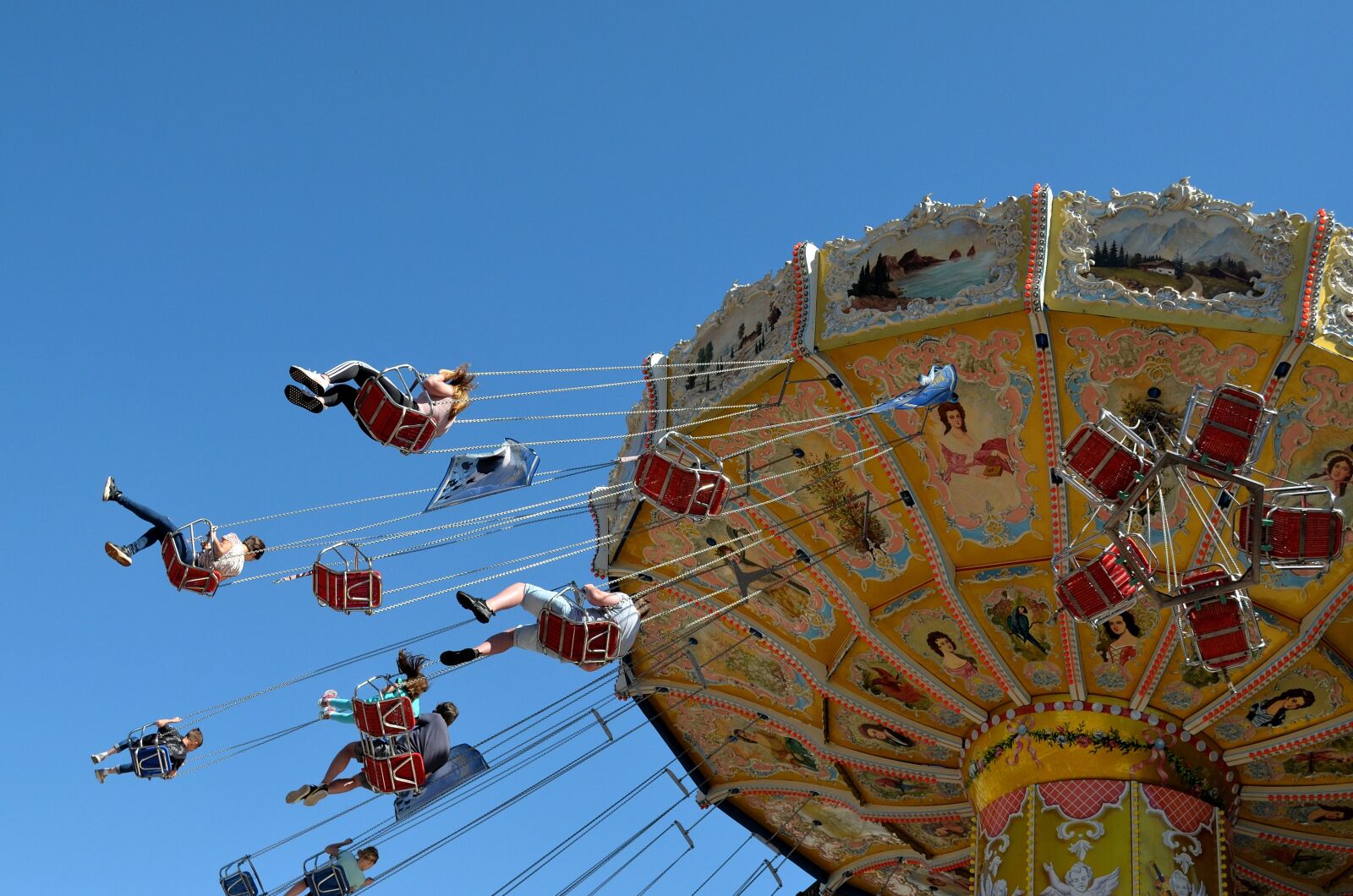 Nikon D5100 sample photo. Kettenkarussel, fair, carousel photography
