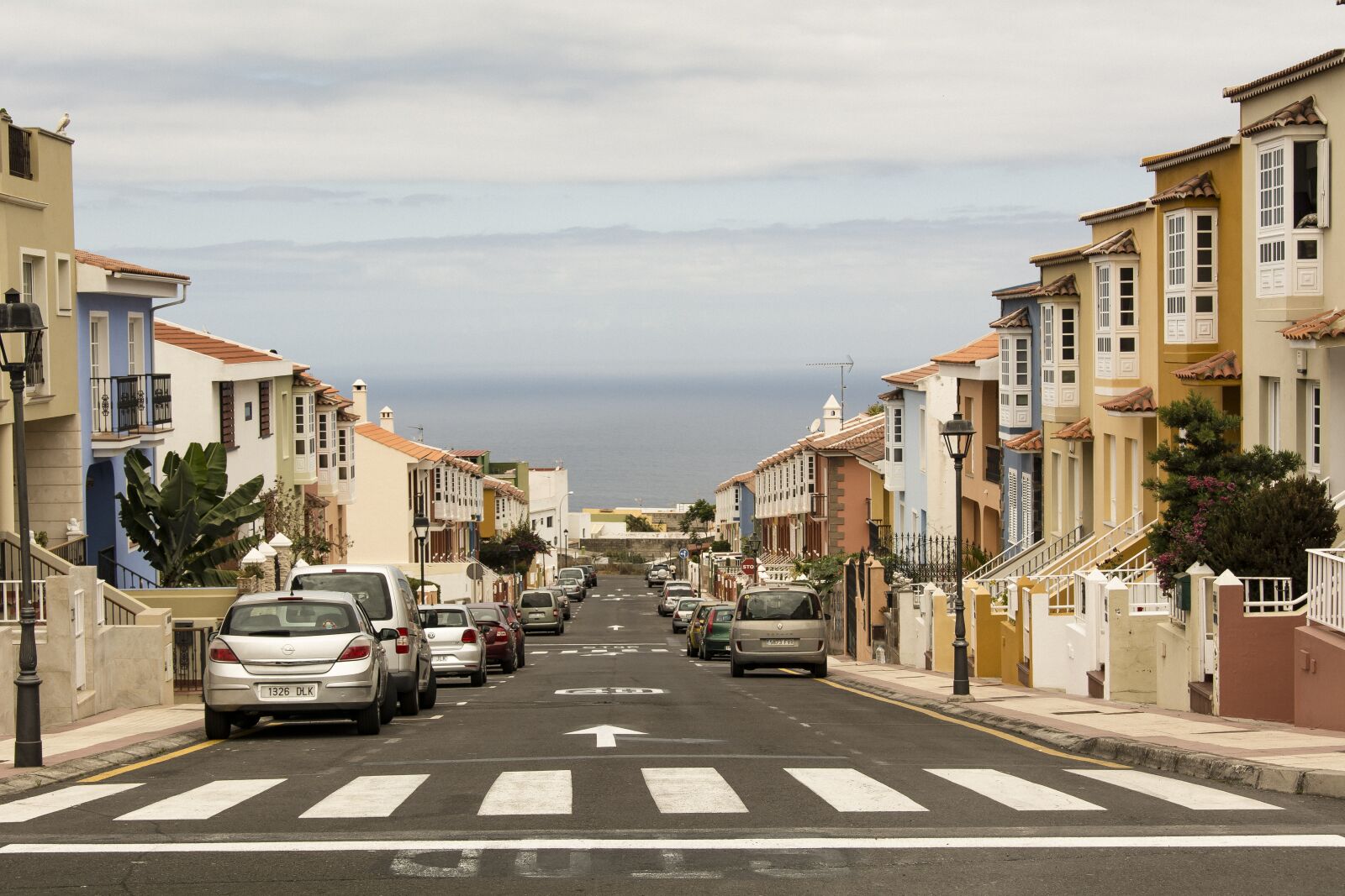 Nikon D7100 sample photo. Road, autos, crosswalk photography