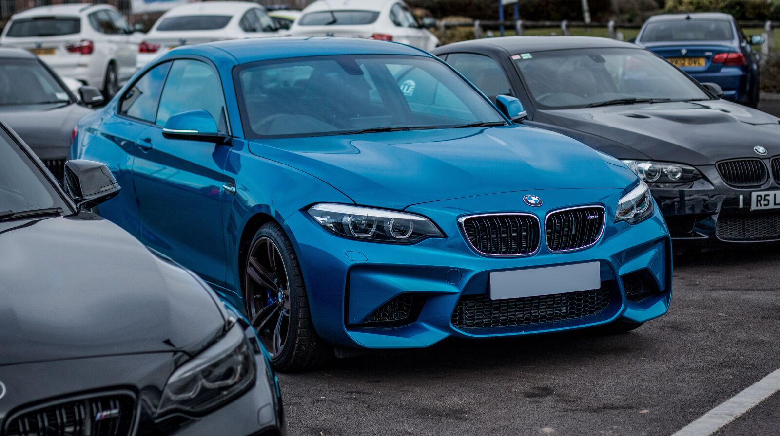 Canon EOS 70D + Canon EF 50mm F1.4 USM sample photo. Bmw m2, blue, car photography