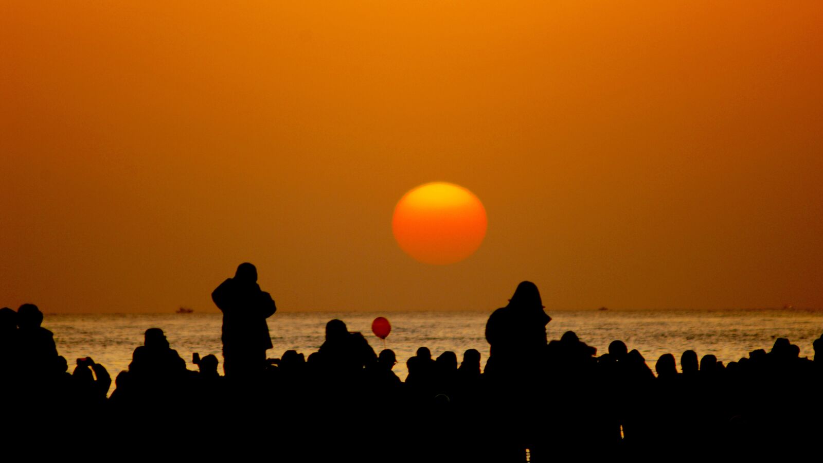 Nikon D2Xs sample photo. Sunrise, in the new photography