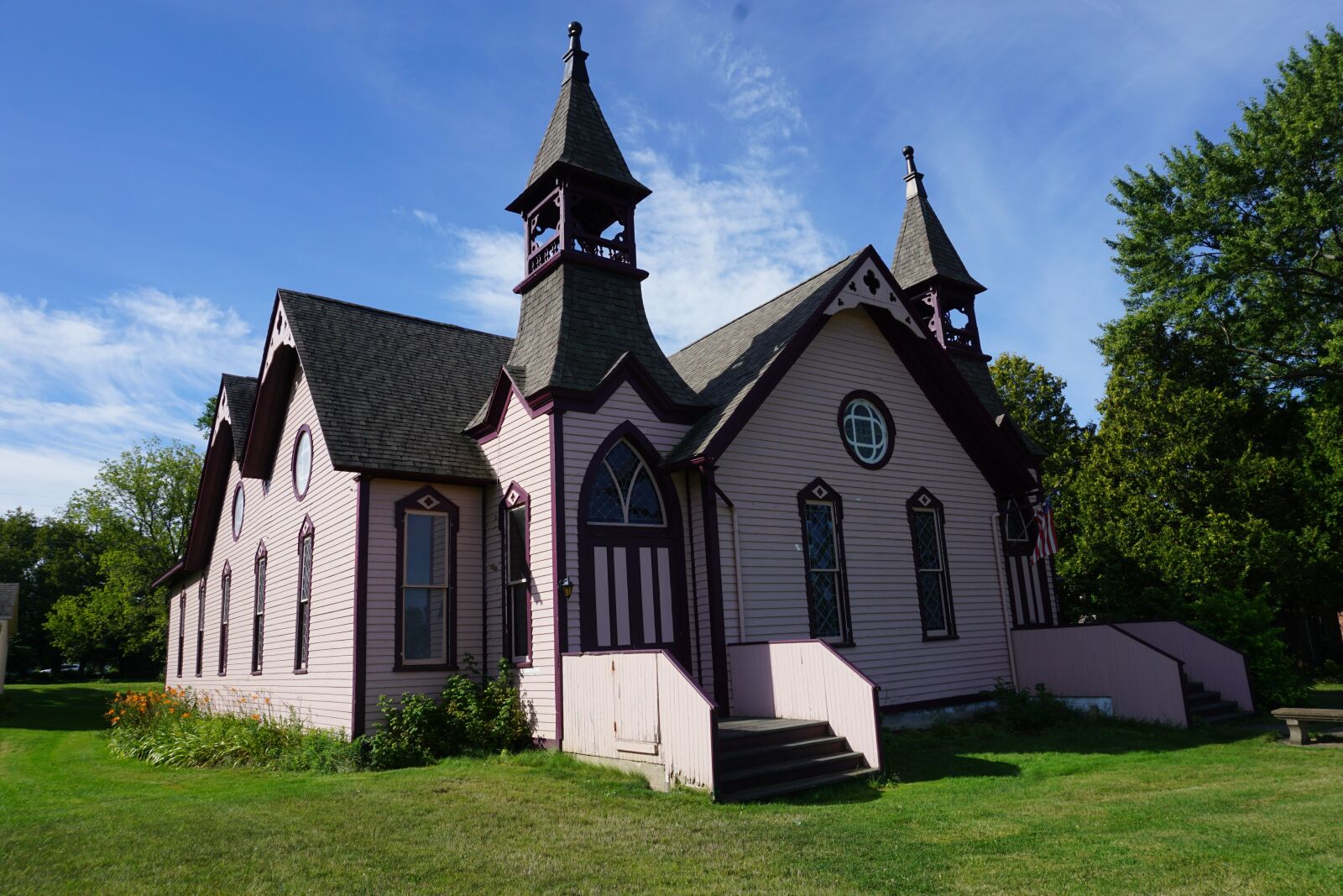 Sony E 16-50mm F3.5-5.6 PZ OSS sample photo. Huron city, church, michigan photography
