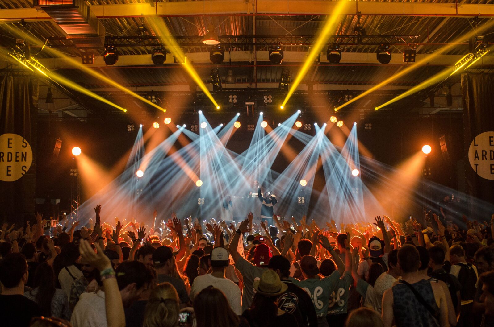 Nikon D7000 sample photo. Audience, band, concert photography