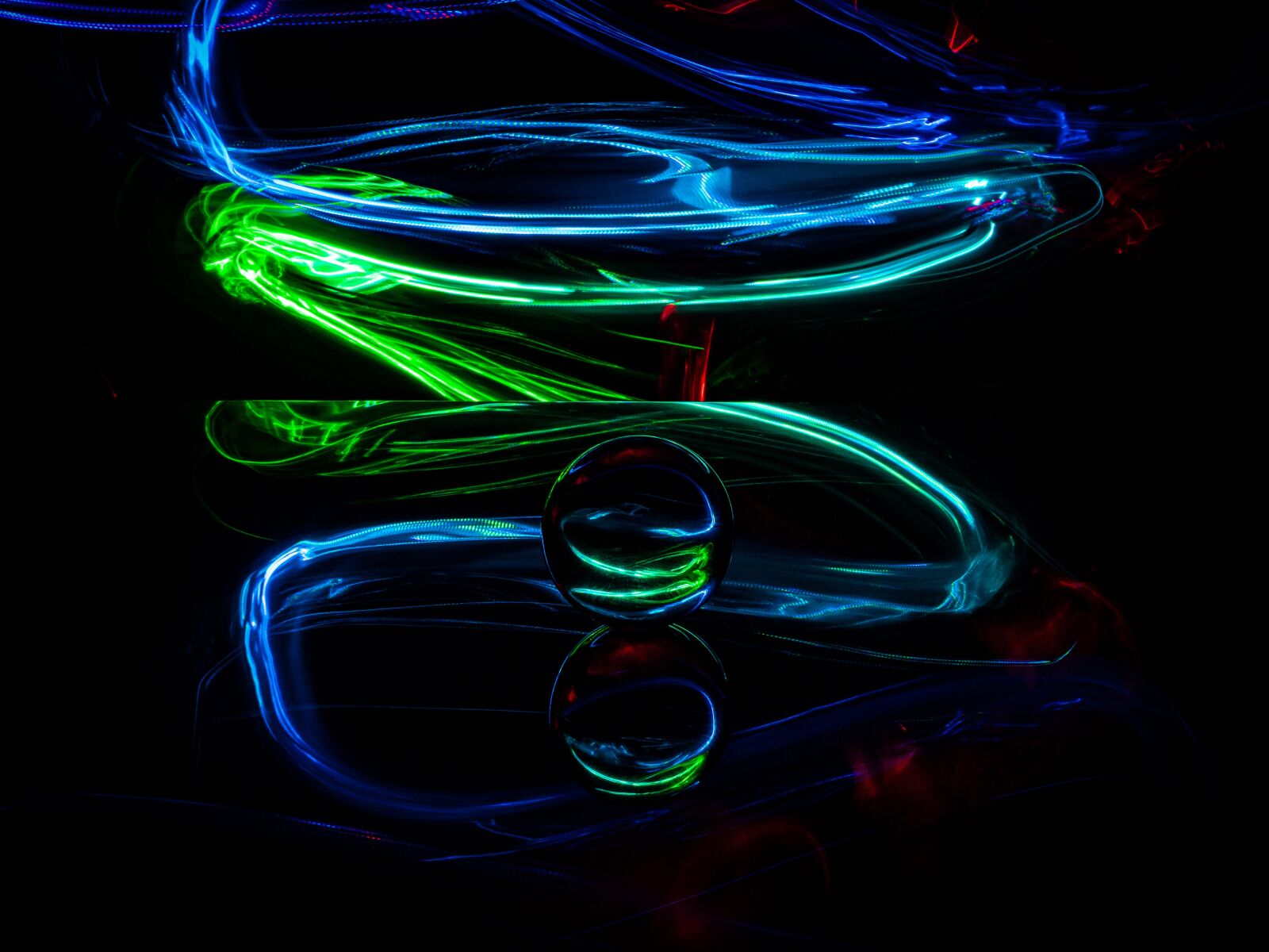 Olympus OM-D E-M1 Mark II sample photo. Reflection, lightpainting, lichtmalerei photography