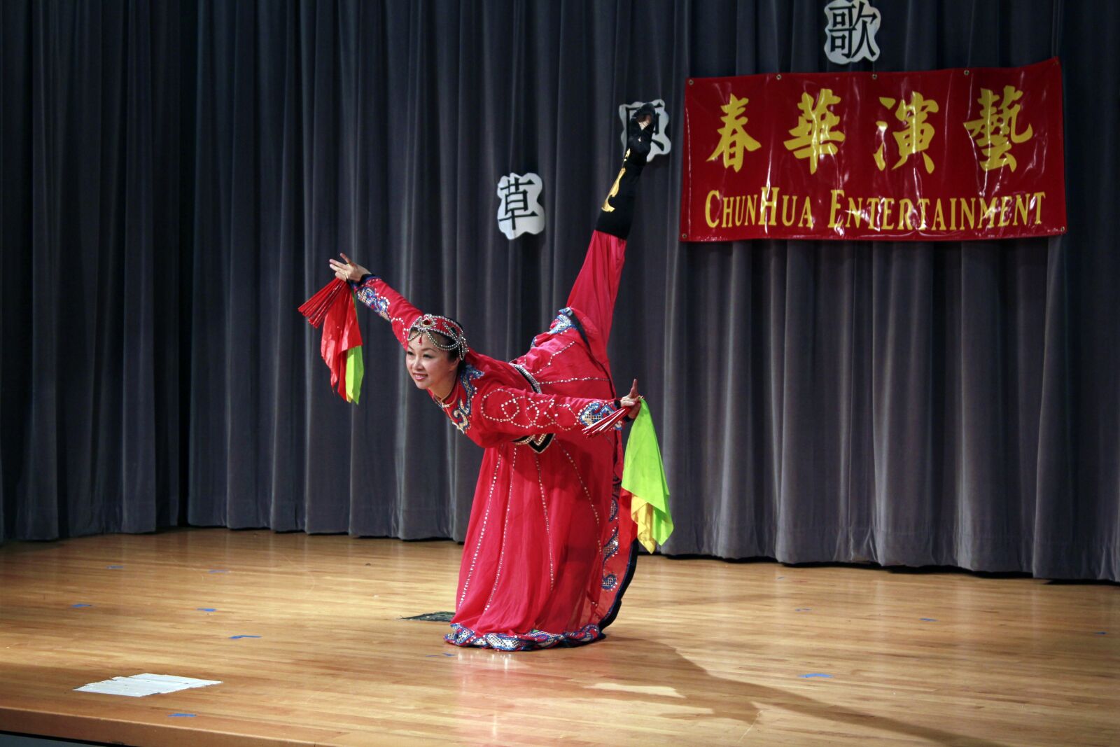 Canon EOS 550D (EOS Rebel T2i / EOS Kiss X4) sample photo. Dynamic, character, performing arts photography