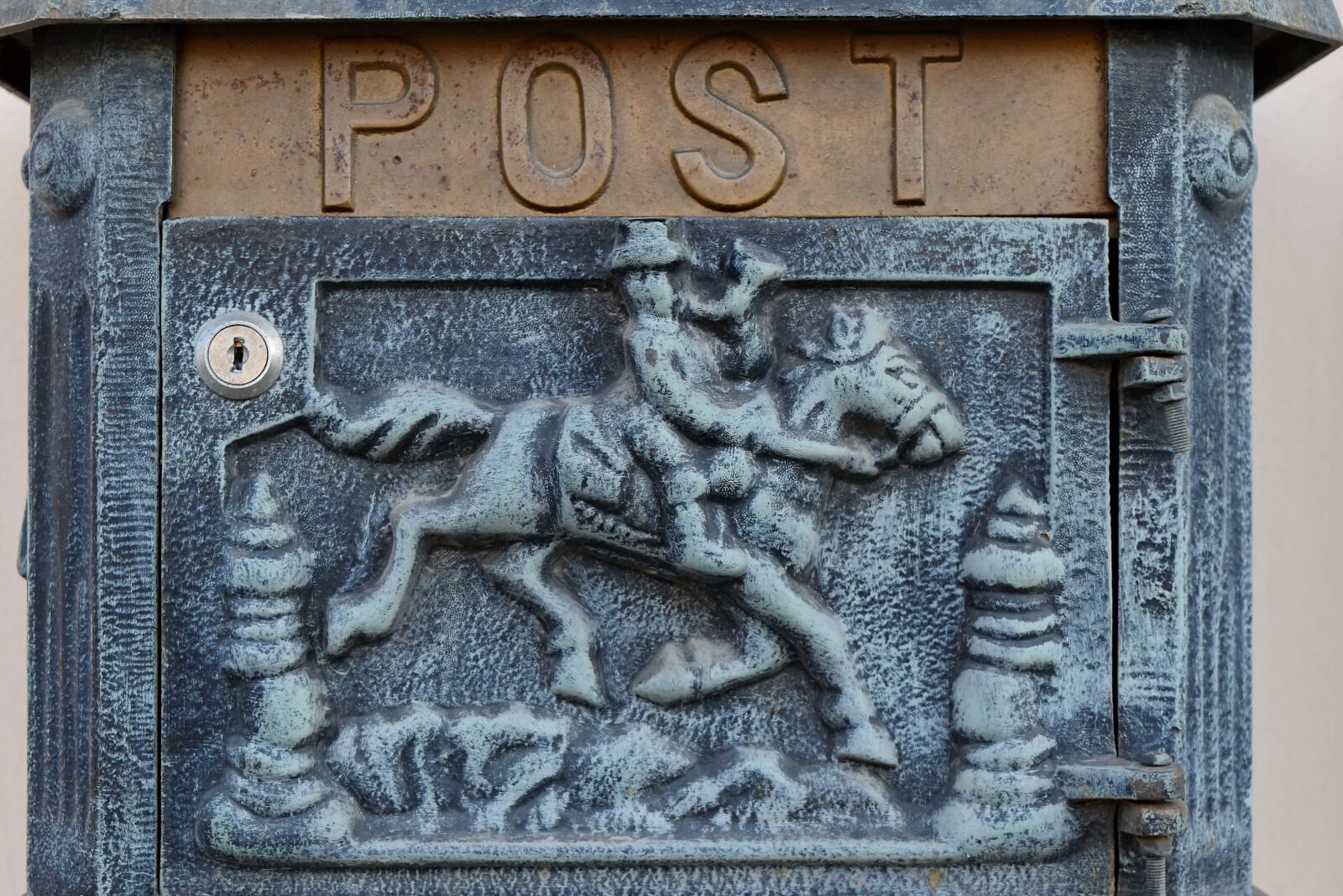 Nikon D5500 sample photo. Brass, cast iron, decorative photography
