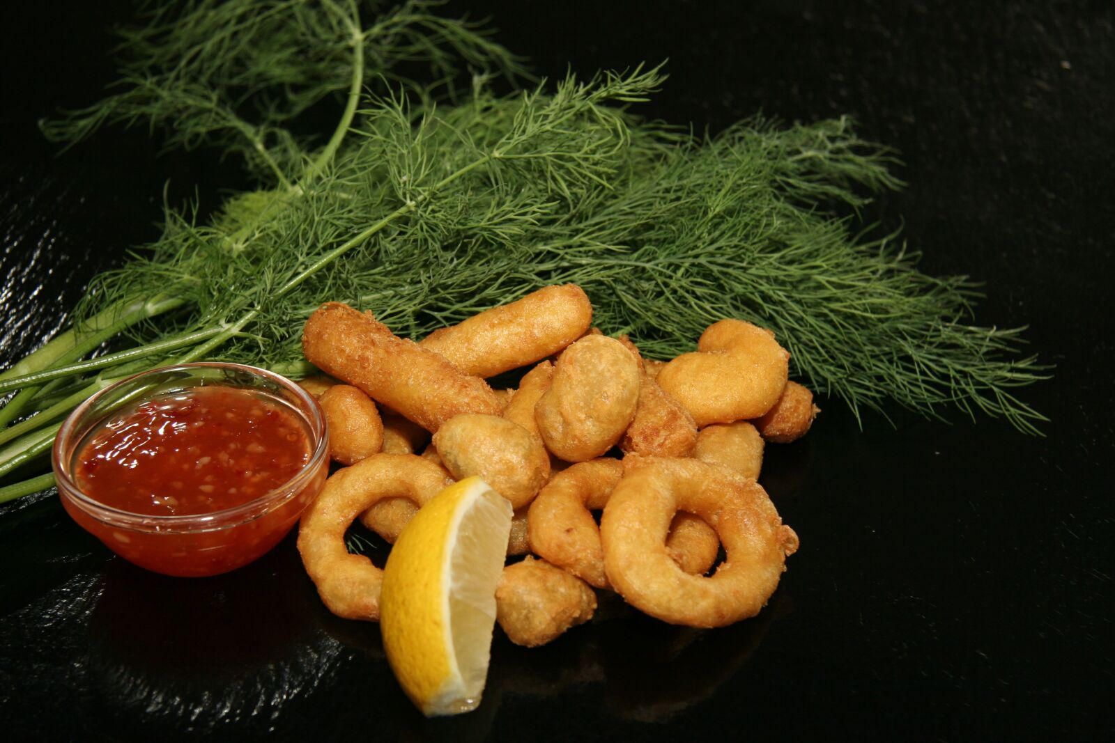 Canon EOS 20D sample photo. Fish, prawns, blæksprutteringe photography