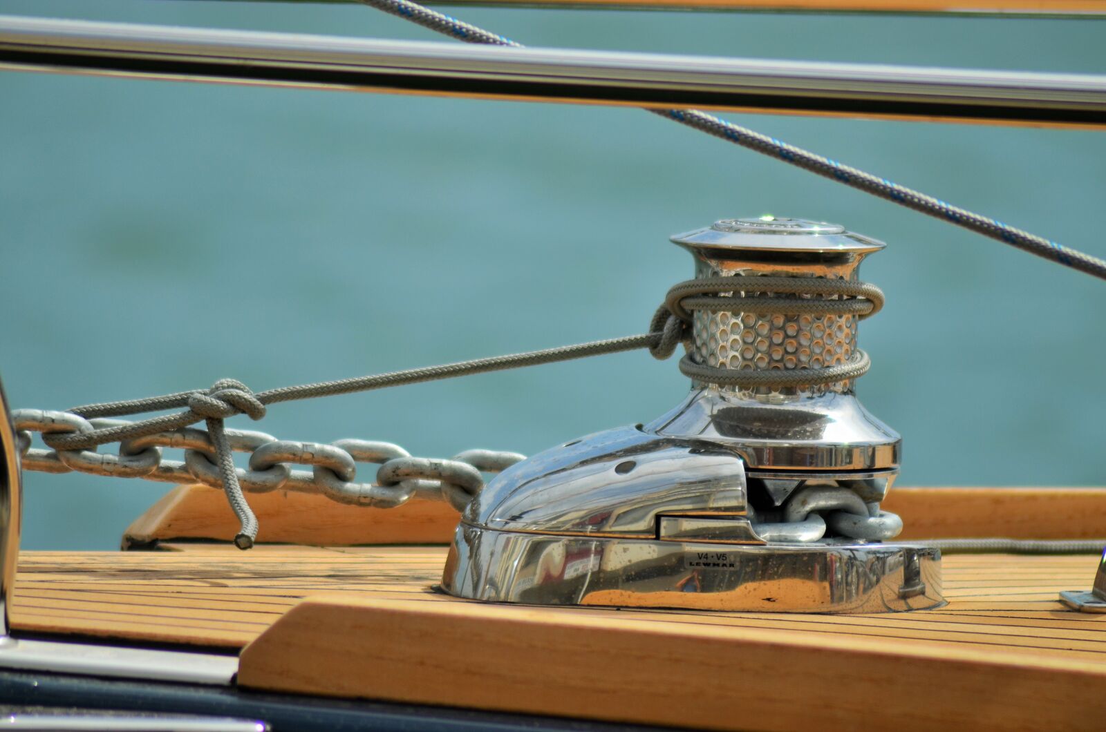 Nikon D5100 sample photo. Mooring, mooring terminal, boat photography
