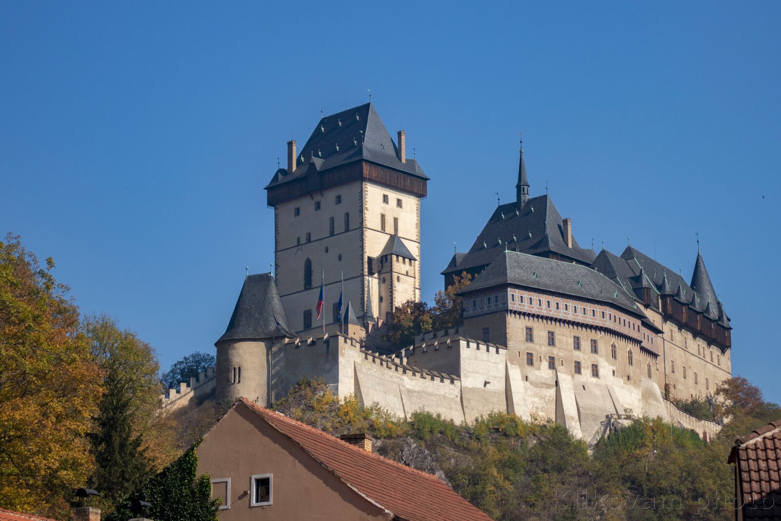 Canon EF-S 18-55mm F4-5.6 IS STM sample photo. Castle, karlštejn, karlstejn photography