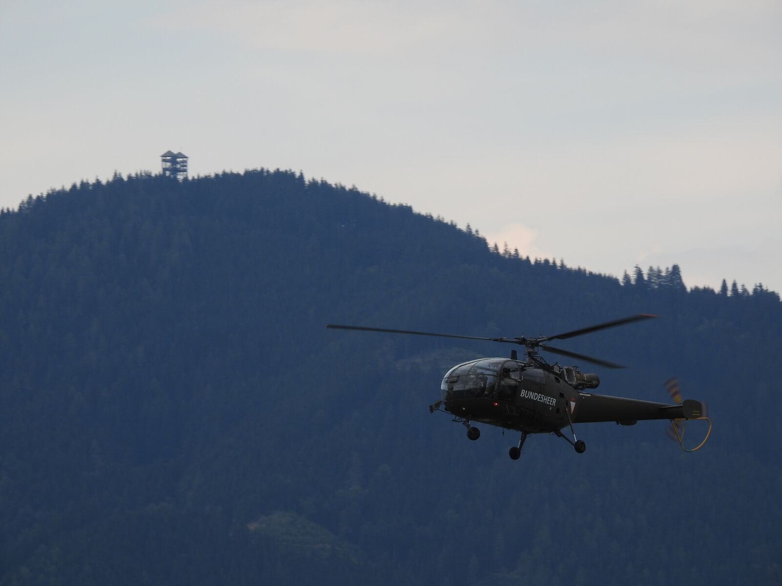 Nikon Coolpix P900 sample photo. Aircraft, helicopter, military photography