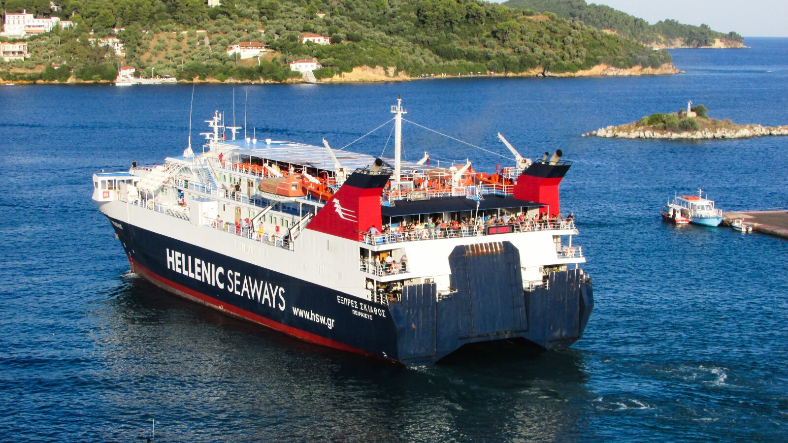 Canon PowerShot SX400 IS sample photo. Ferry, boat, ship photography