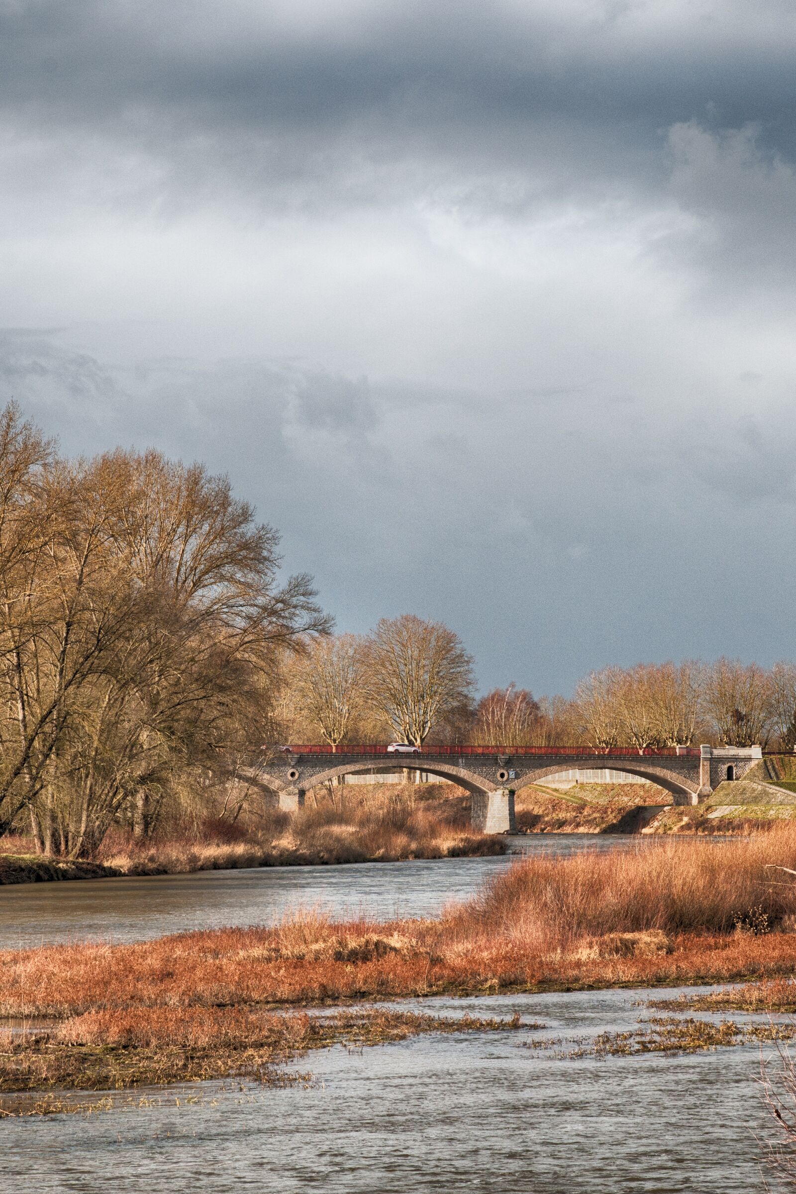 Nikon D300S sample photo. Loire, digoin, burgundy photography