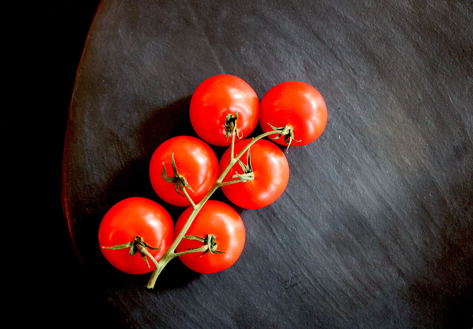 Canon EOS 750D (EOS Rebel T6i / EOS Kiss X8i) sample photo. Tomato, tomatoes, food photography