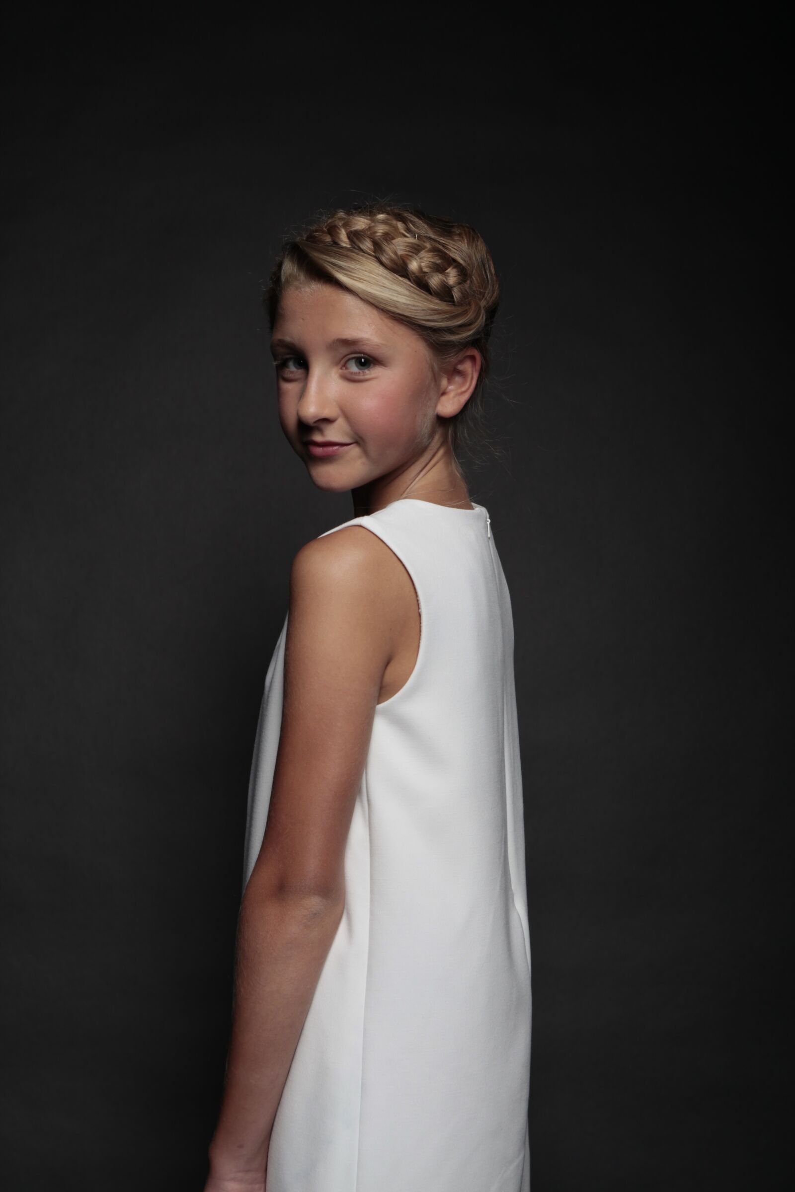 Canon EOS 5D Mark II sample photo. Girl, young, portriat photography