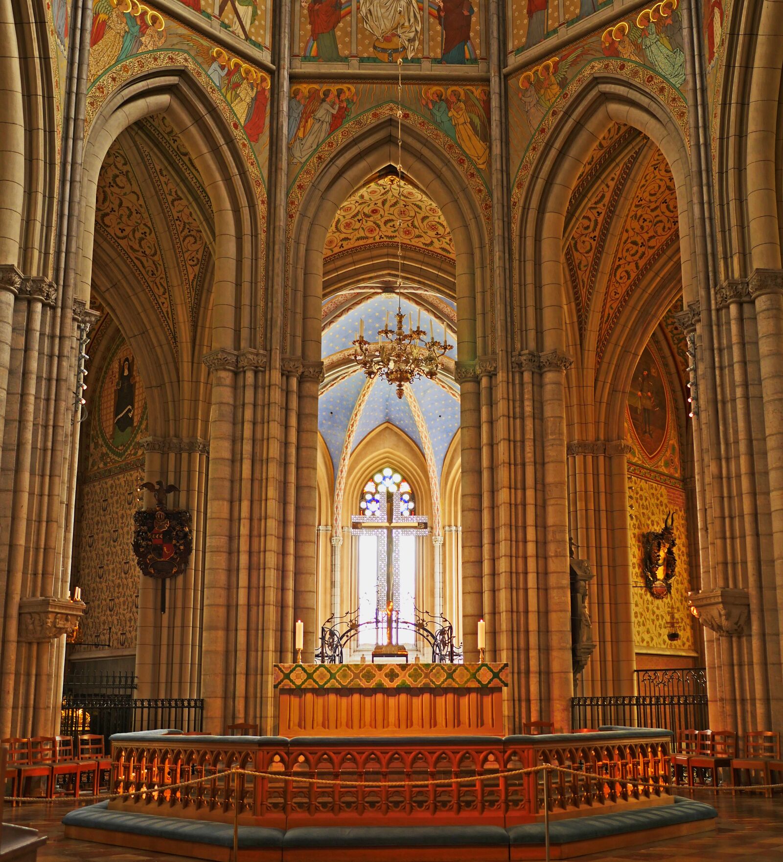 Panasonic Lumix DMC-GX8 sample photo. Uppsala cathedral, sanctuary, the photography