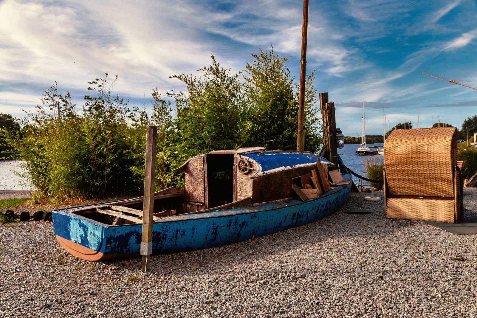 Canon EOS 80D sample photo. Boat, beach chair, vacations photography