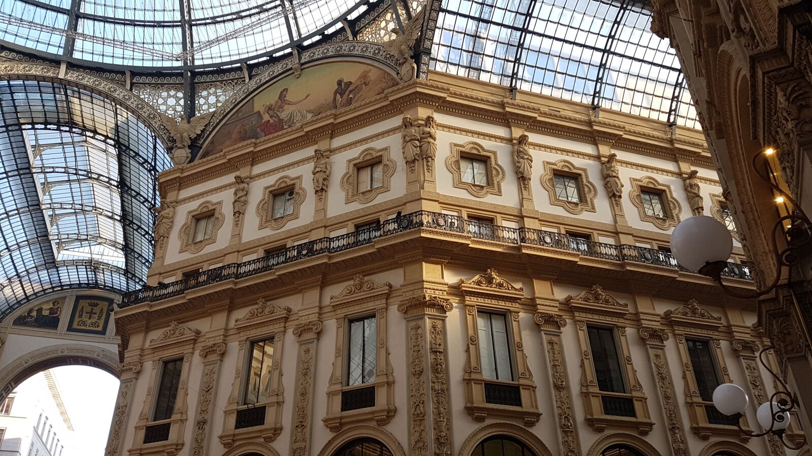 Samsung Galaxy S7 sample photo. Building, architecture, city photography