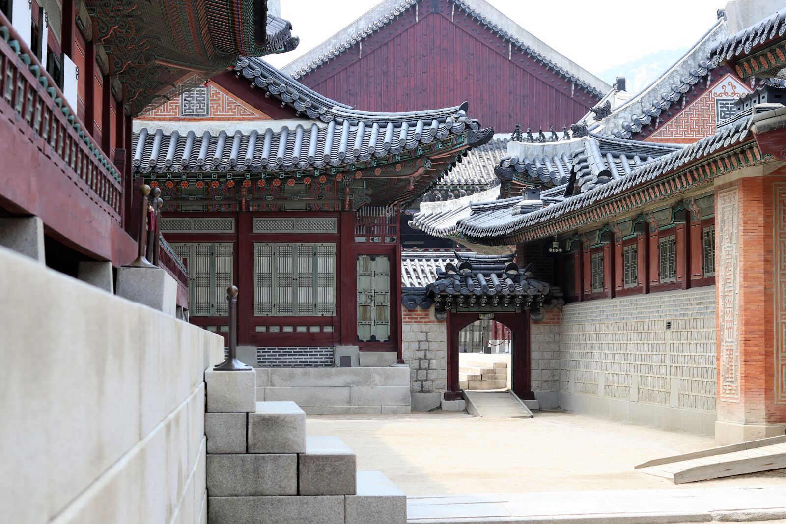 Canon EF 50mm F1.8 STM sample photo. Gyeongbok palace, palace, forbidden photography