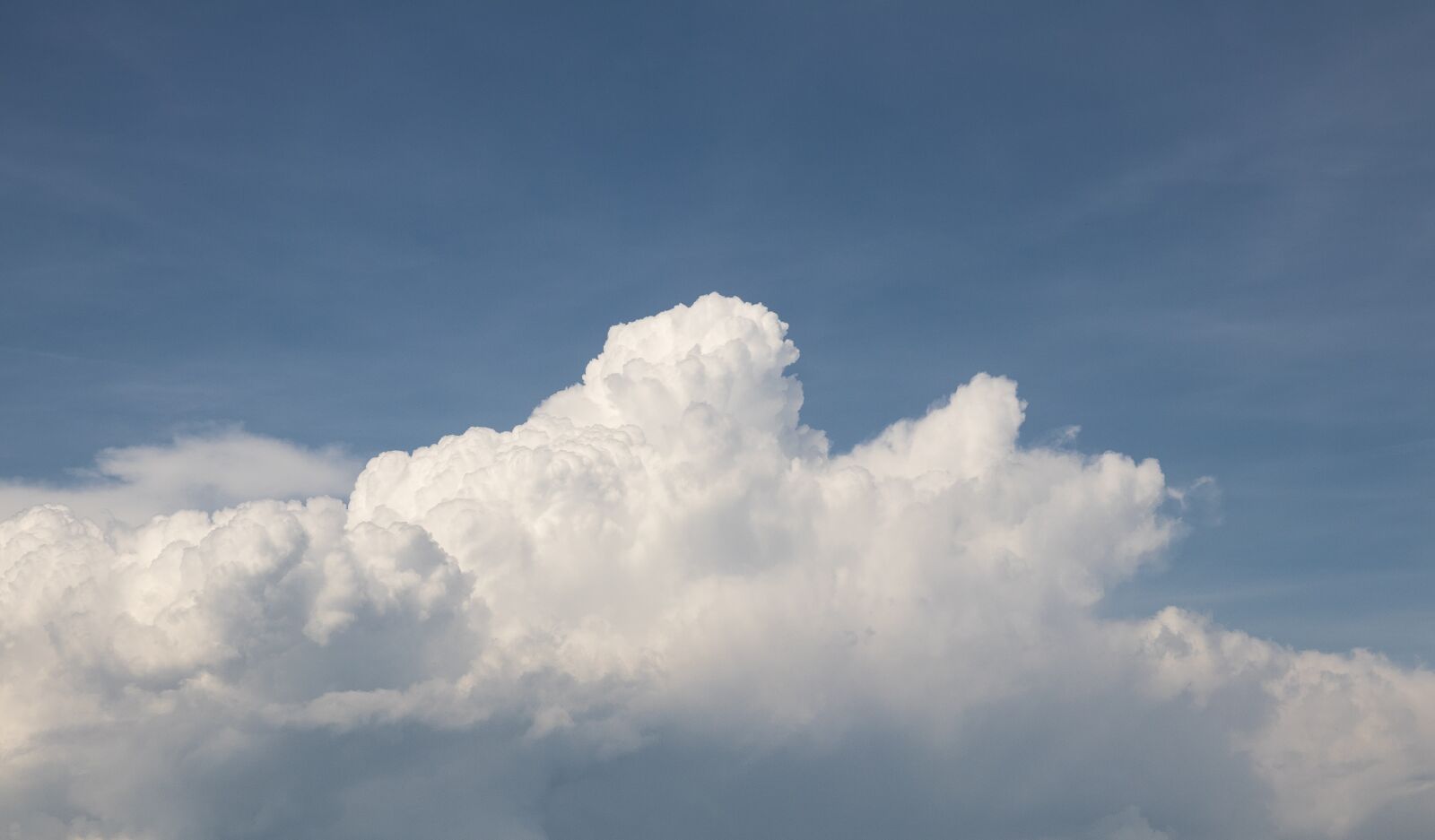 Canon EOS 80D sample photo. Clouds, sky, cumulus clouds photography