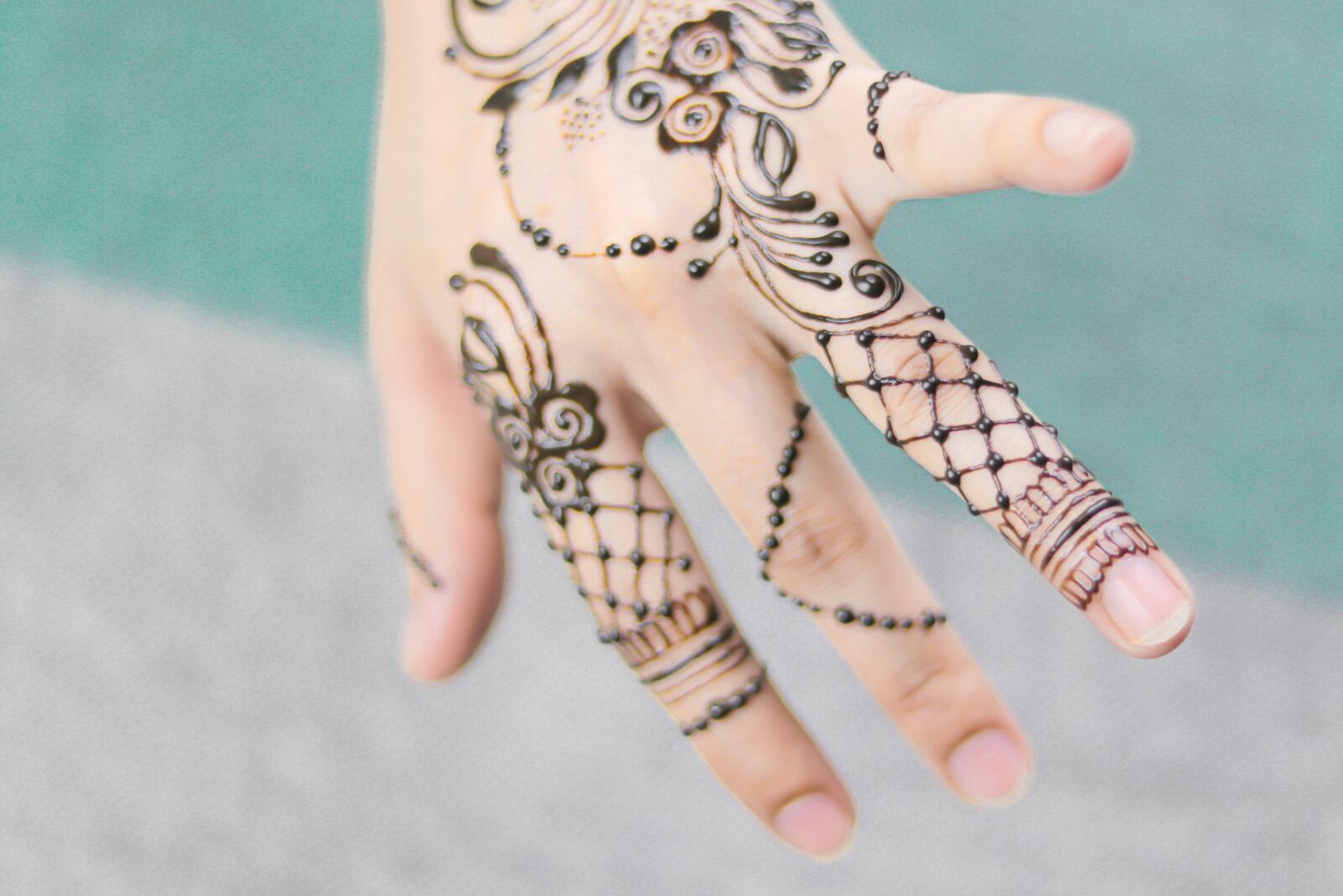 Canon EOS 80D sample photo. Indian, tattoo, henna photography