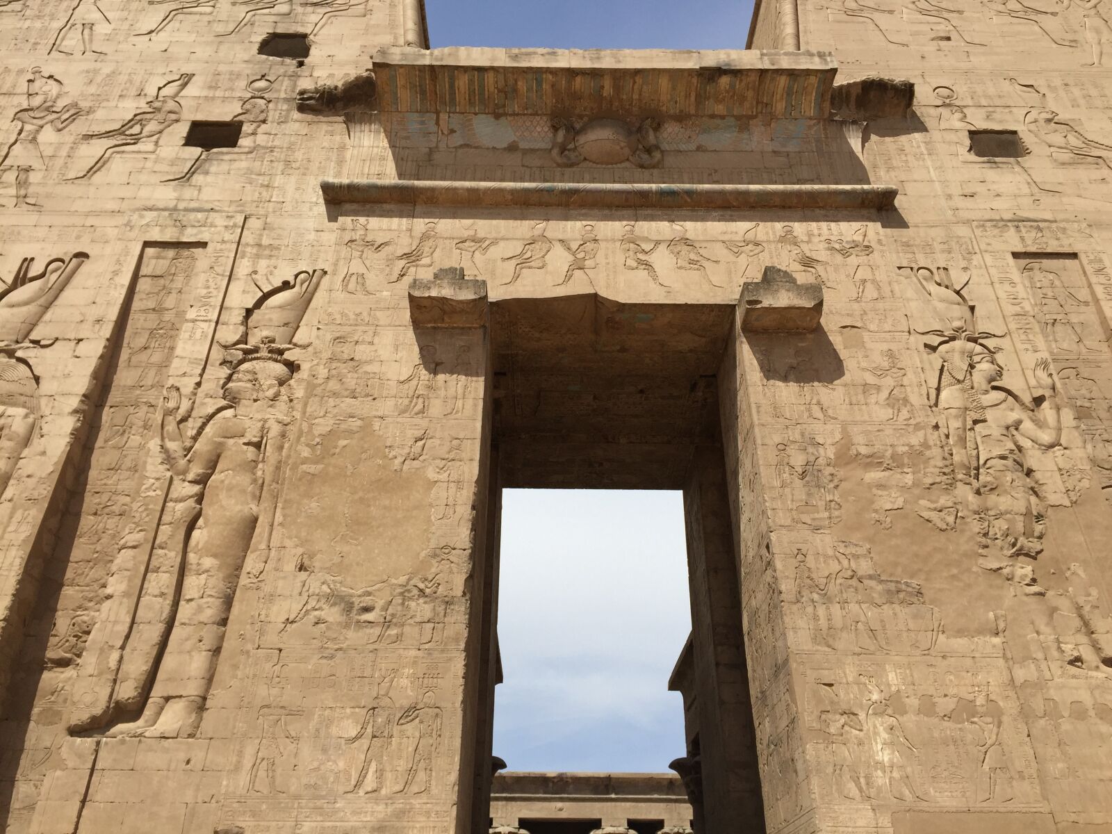 iPhone 6 Plus back camera 4.15mm f/2.2 sample photo. Egypt, temple, wall photography