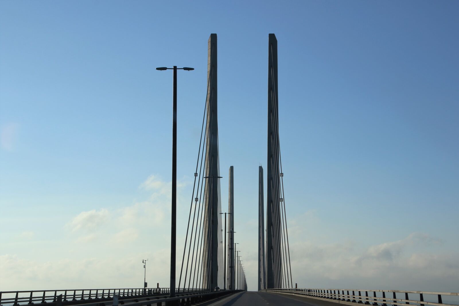 Canon EOS 7D Mark II sample photo. Blue, sky, border, bridge photography
