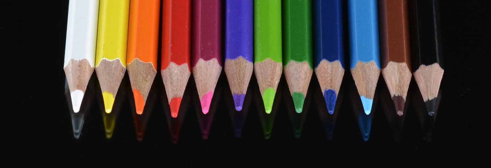 Nikon D7100 sample photo. Colour pencils, paint, colored photography