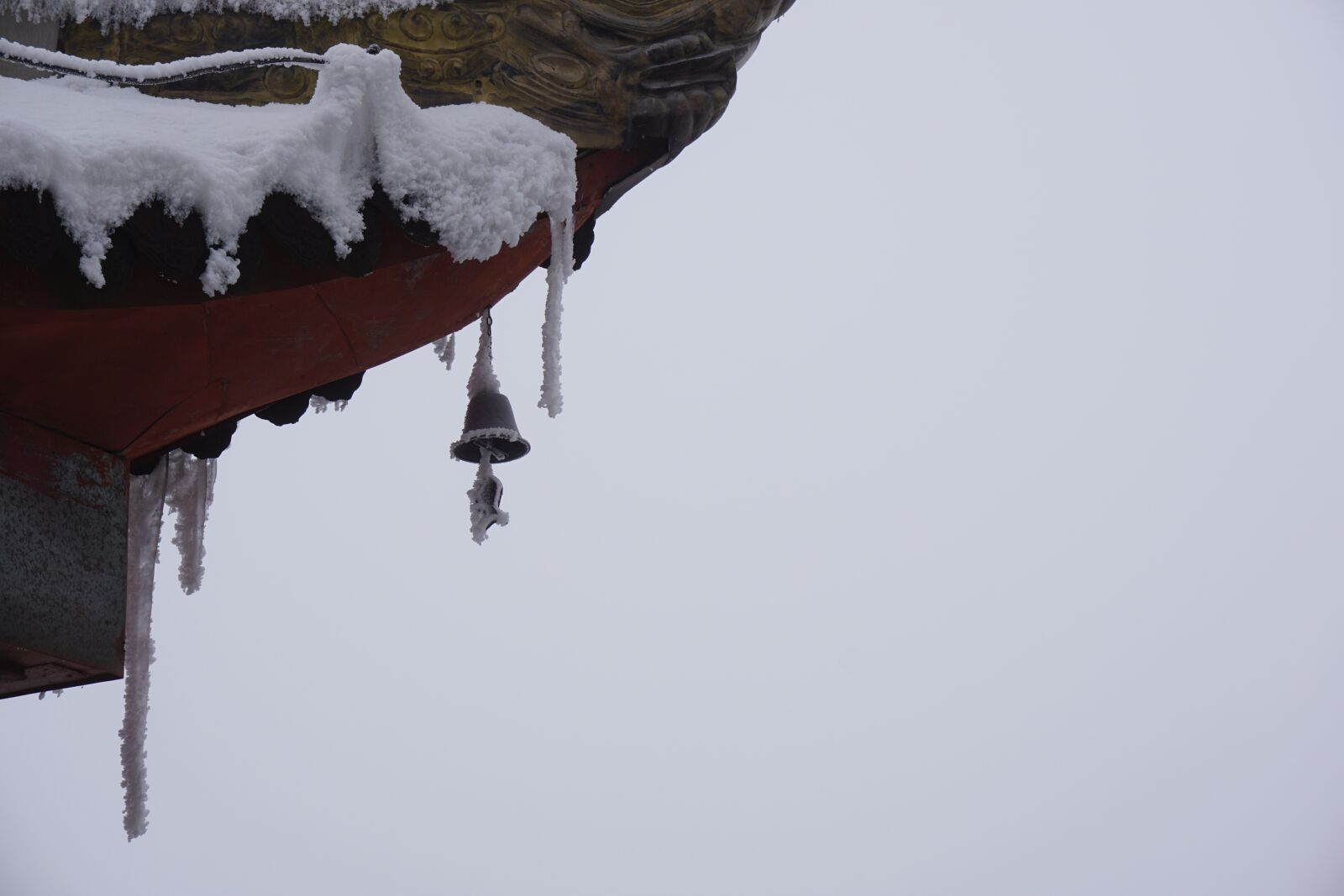 Sony a6000 sample photo. Temple, ancient architecture, snow photography