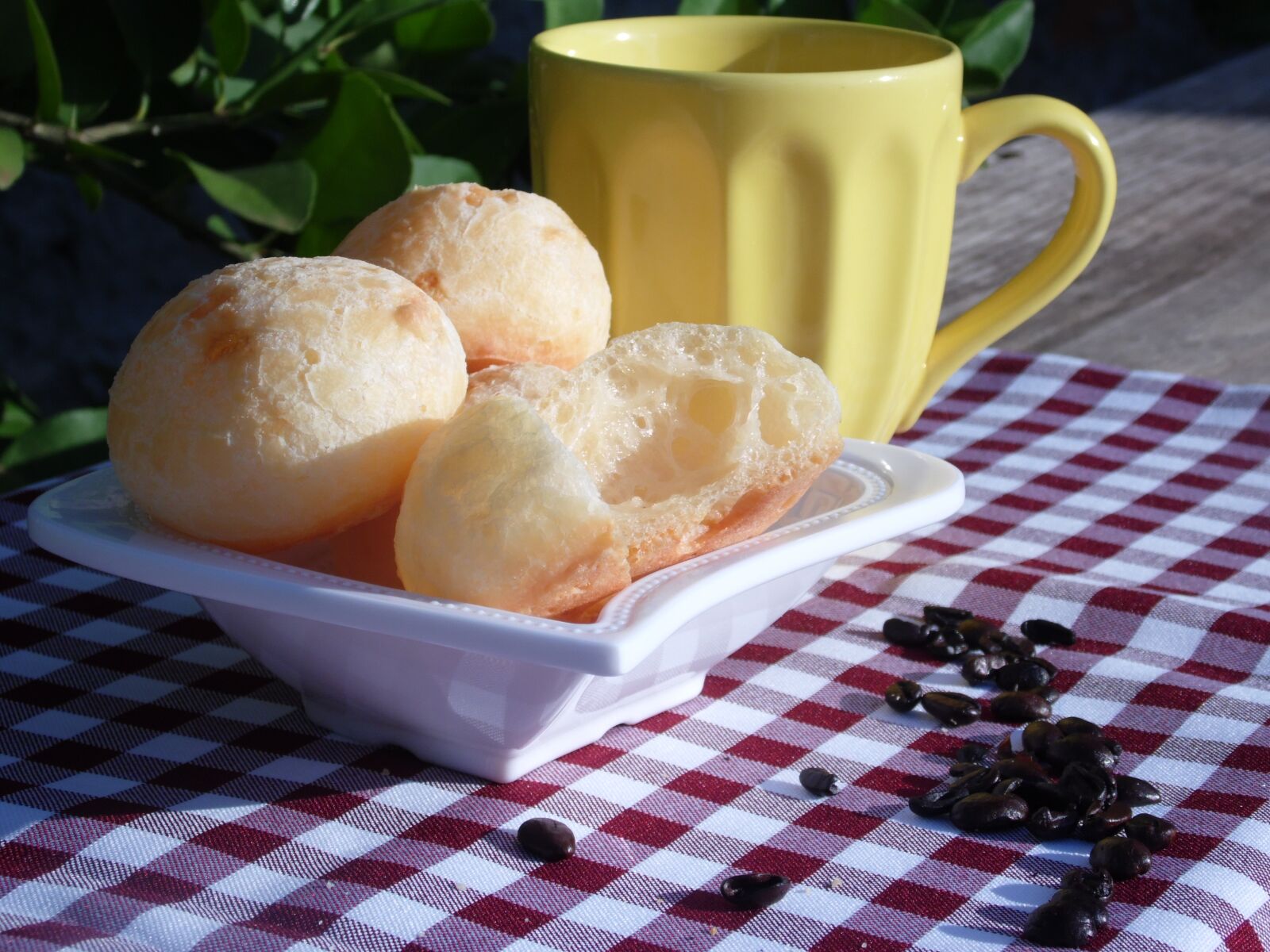 Samsung WB100/  WB101 sample photo. Afternoon coffee, breakfast, cheese photography