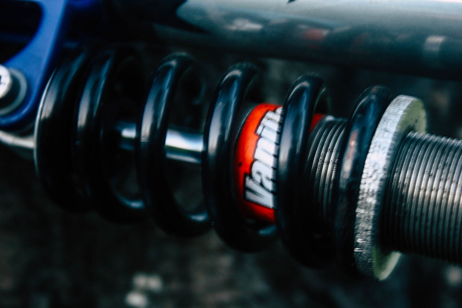 Canon EOS 20D sample photo. Bike, shock, mountain, bike photography