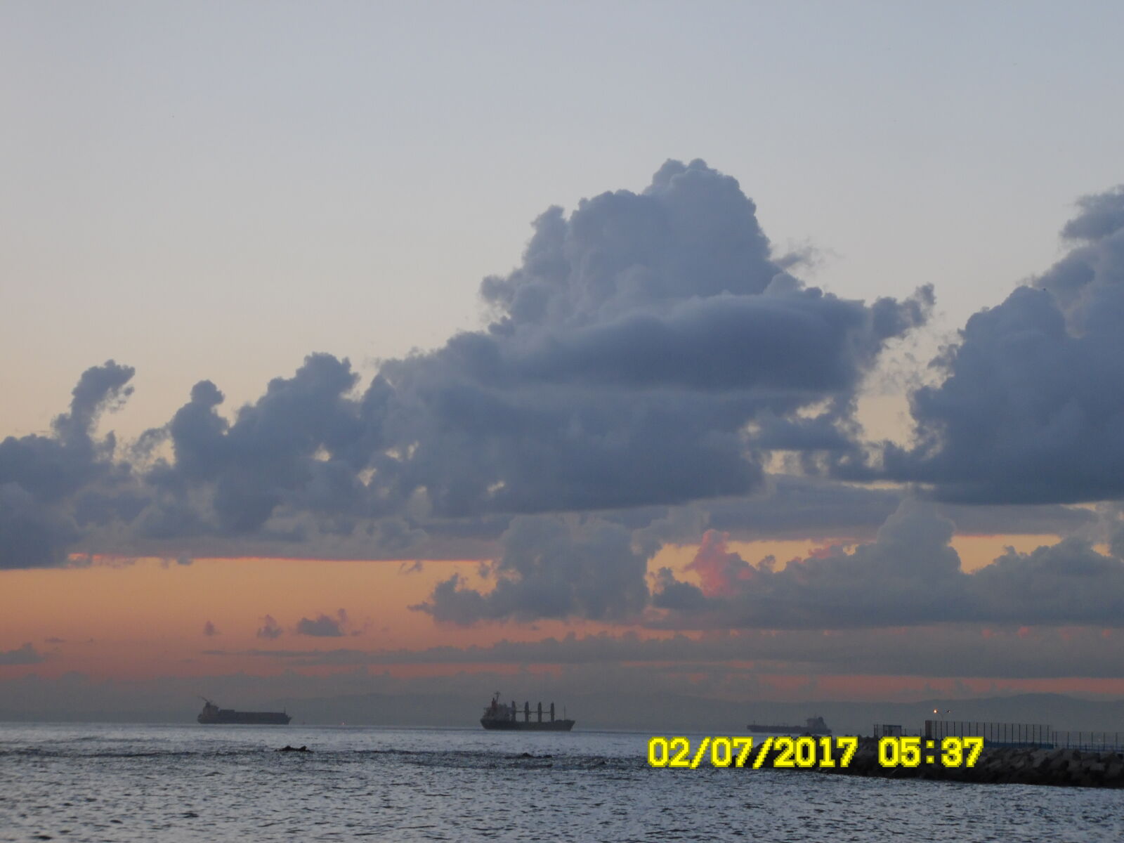 Samsung WB1100F/WB1101F/WB1102F sample photo
