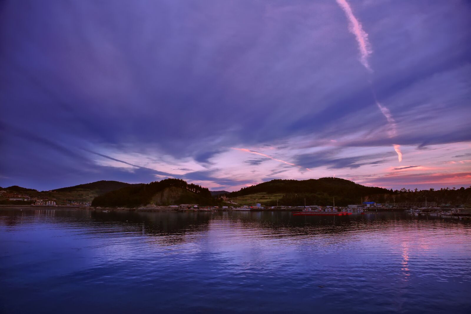 Canon EOS 5D Mark III sample photo. Island, liquidation is also photography
