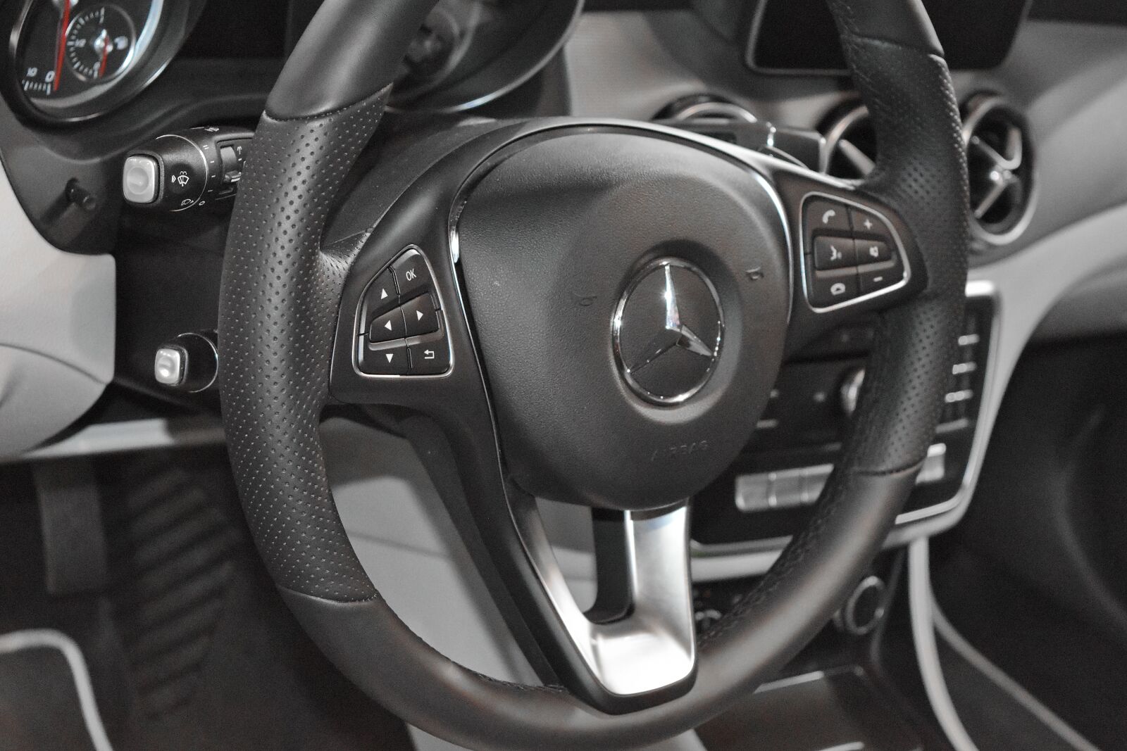 Nikon D5500 sample photo. Monochrome, steering wheel, dashboard photography