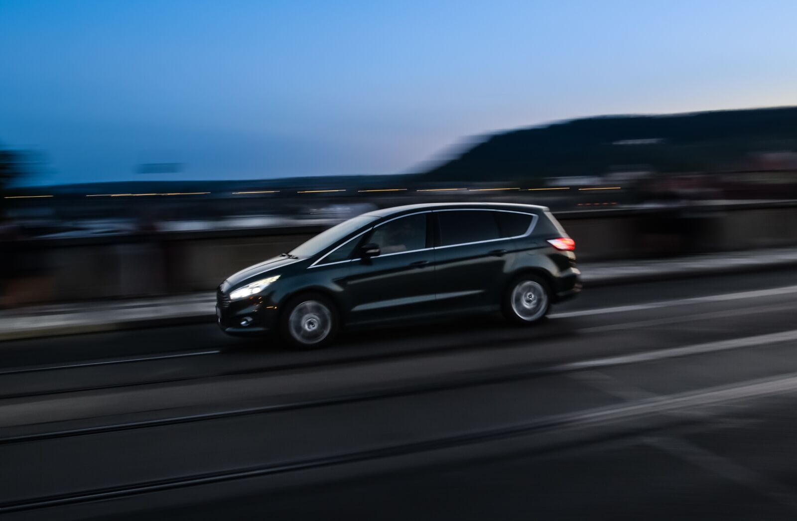 Nikon D610 sample photo. Car, night, evening photography