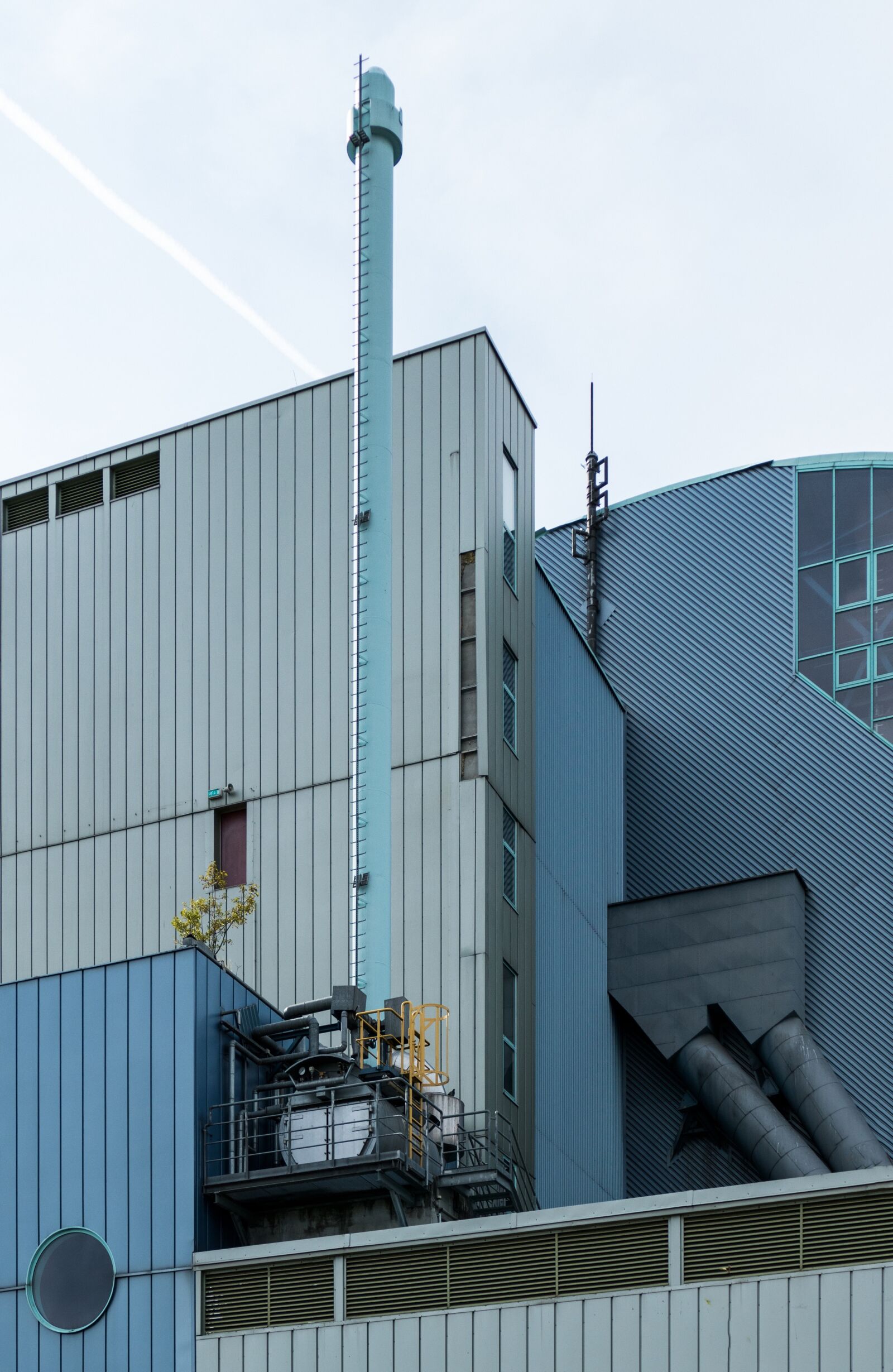 Panasonic Lumix DMC-FZ1000 sample photo. Industrial plant, architecture, hall photography