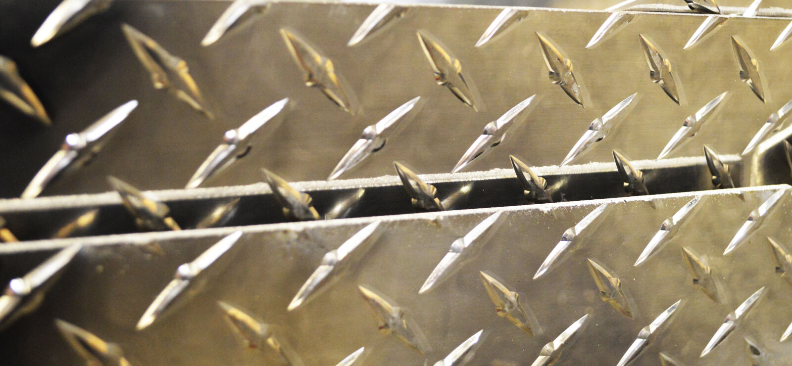 Nikon D3200 sample photo. Diamond, metal photography