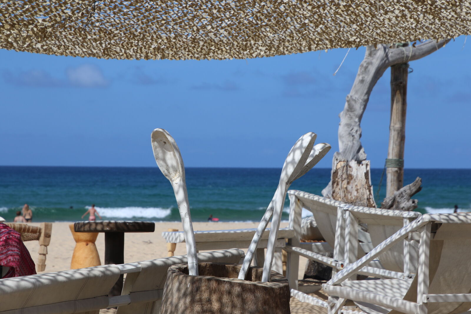 Canon EOS 7D Mark II sample photo. Beach, bar, beach, chair photography