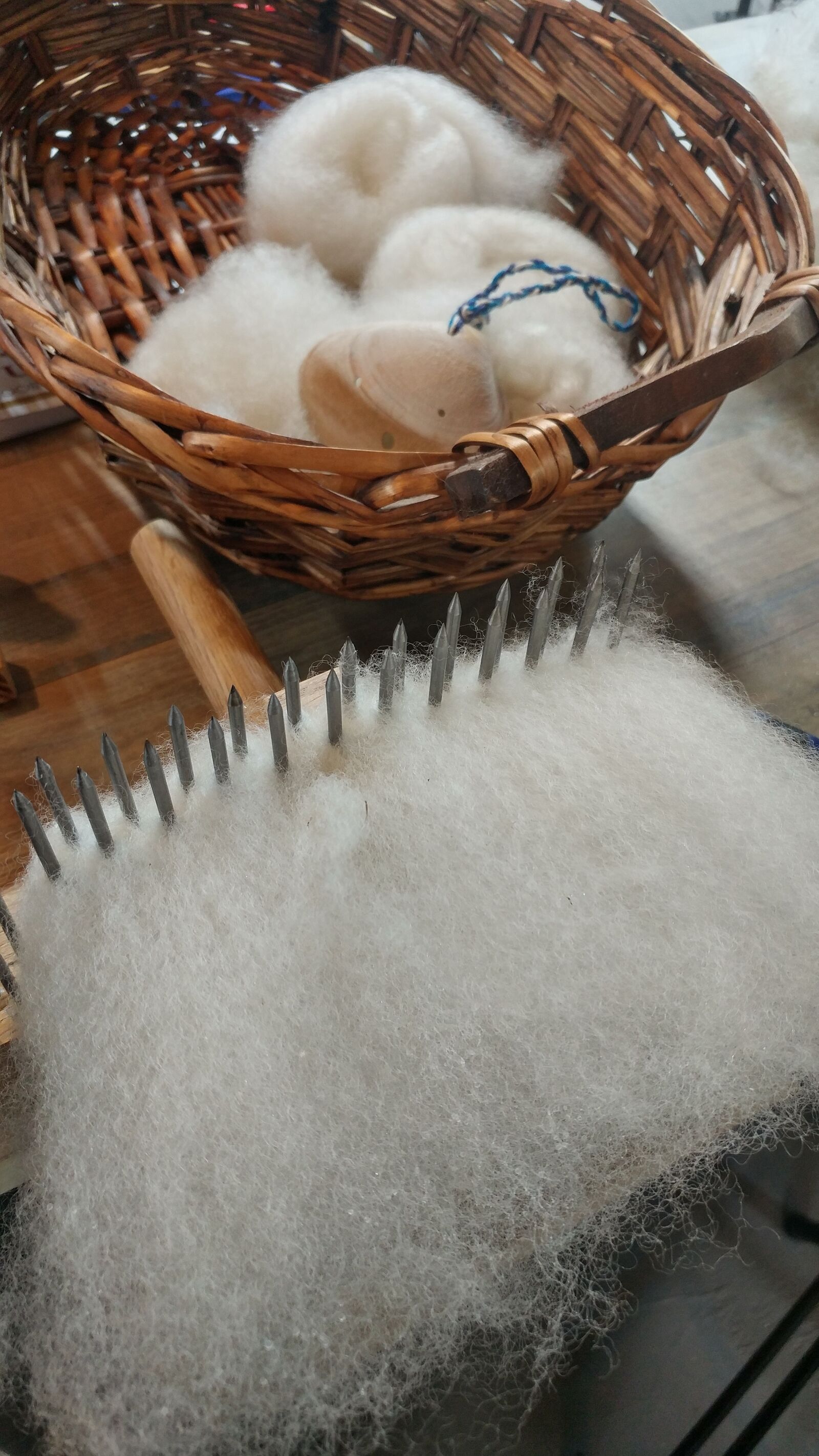 LG G5 sample photo. Wool, fiber, spinning photography
