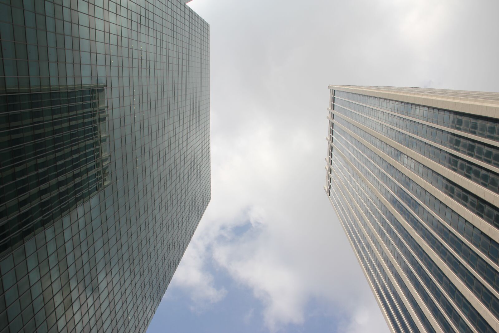 Canon EOS 550D (EOS Rebel T2i / EOS Kiss X4) sample photo. Buildings, cityscape, architecture photography